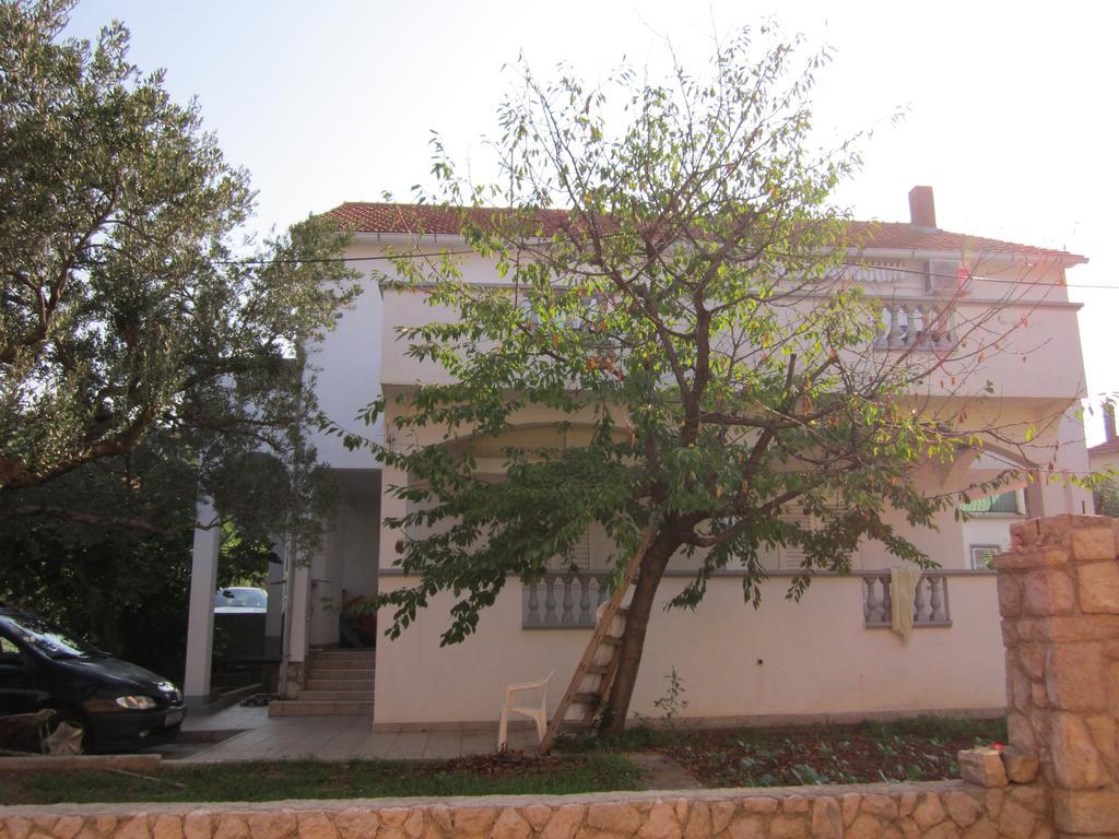 Apartmani Lukačić Biograd Na Moru Bagian luar foto